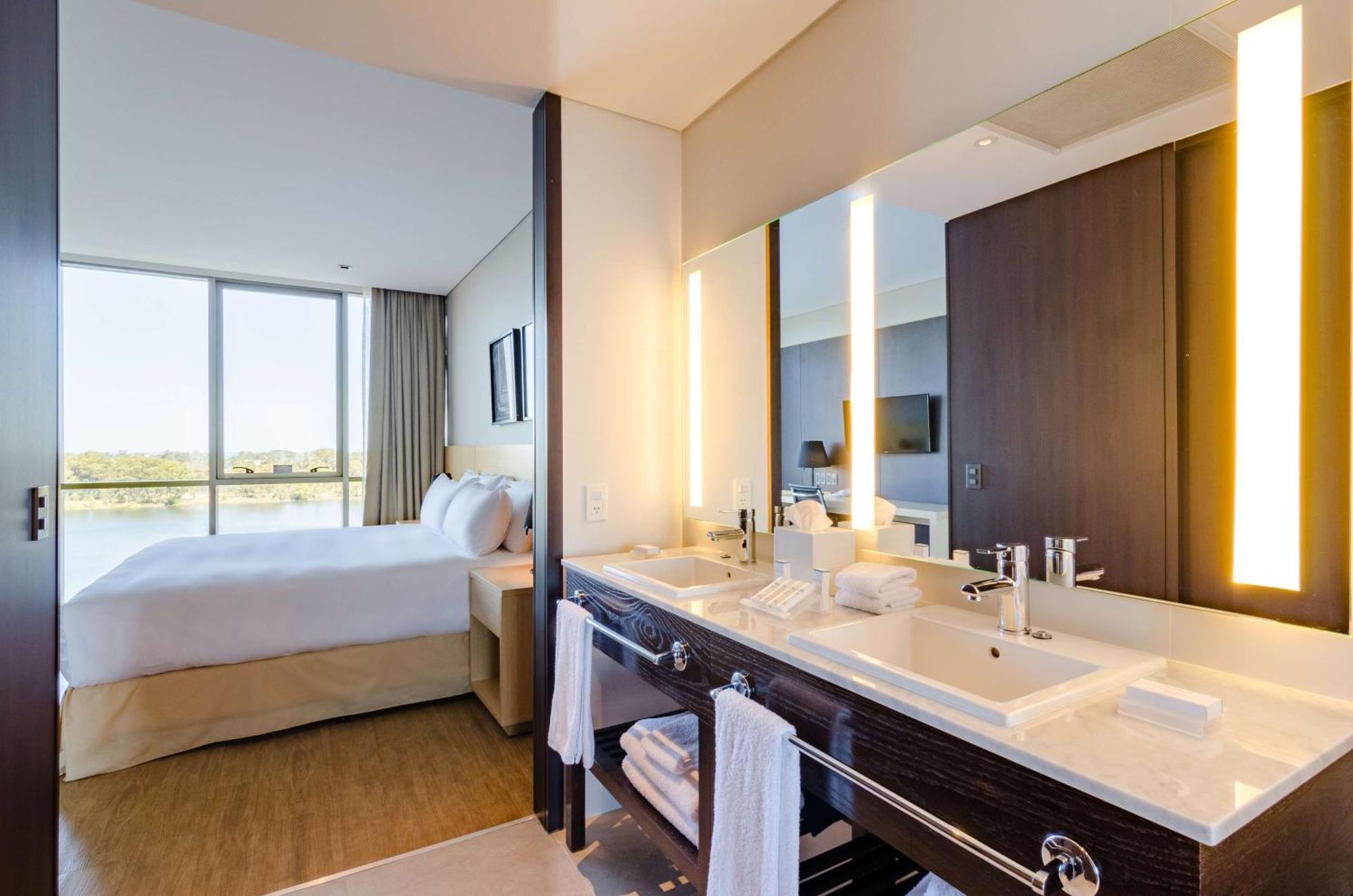 Hampton By Hilton Montevideo Carrasco Hotel Ciudad de la Costa Exterior photo